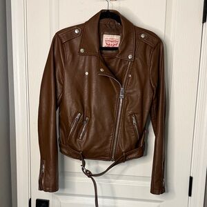 Luxurious Brown Leather Jacket for Women